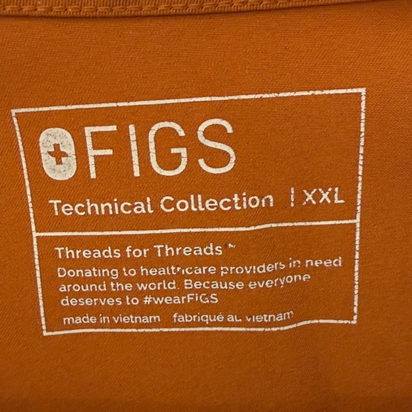 FIGS Catarina Scrub Top in Atlantic Fall - Picture 4 of 5